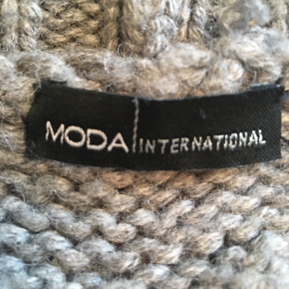 MODA International Heavy Cardigan Sweater - Picture 3 of 3